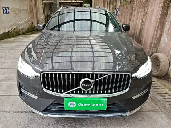 Volvo XC60 2022