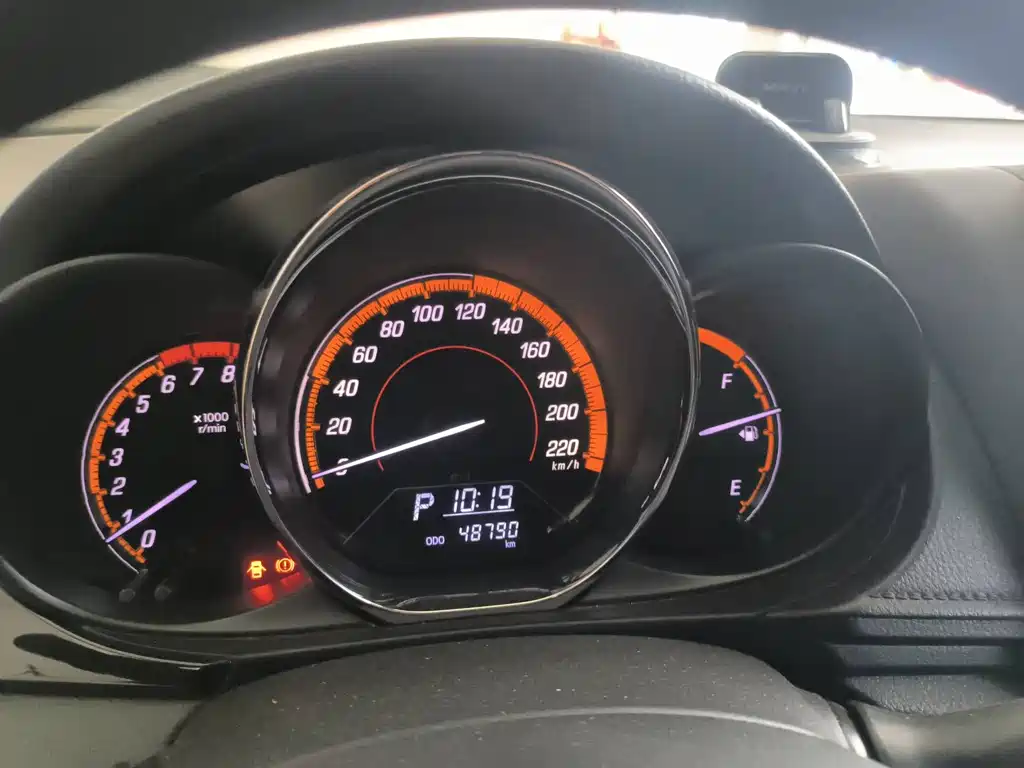 Toyota Yaris L 2023 — фото 4