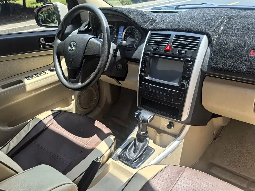 BAIC Motor E Series 2015 — фото 7