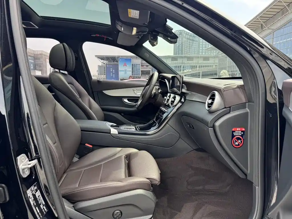Mercedes-Benz GLC 2020 — фото 16