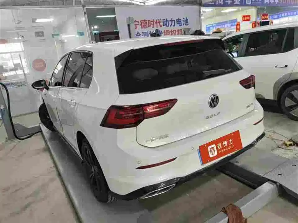 Volkswagen Golf 2022