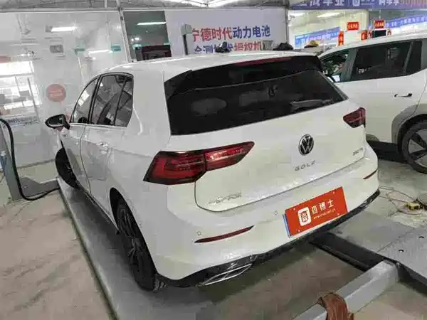 Volkswagen Golf 2022