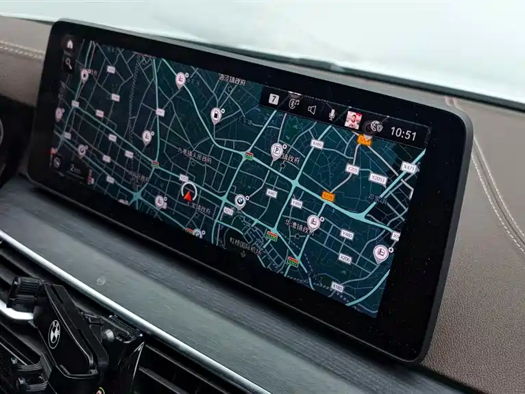 BMW 5 Series 2021 — фото 15