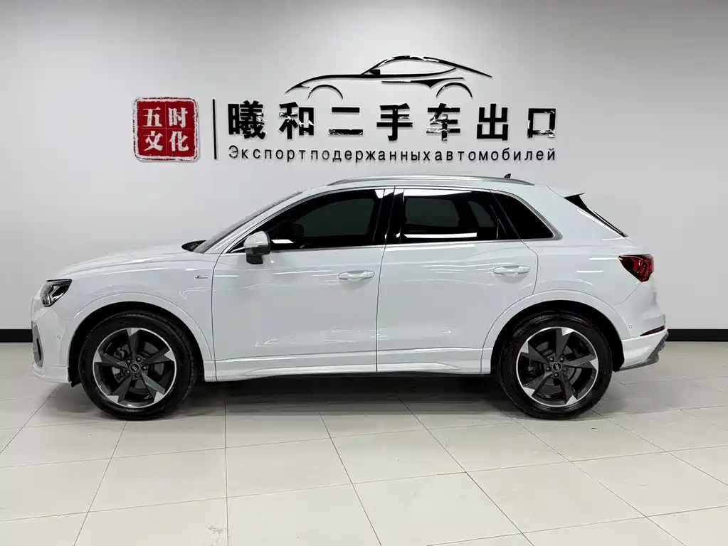 Audi Q3 2022 — фото 7