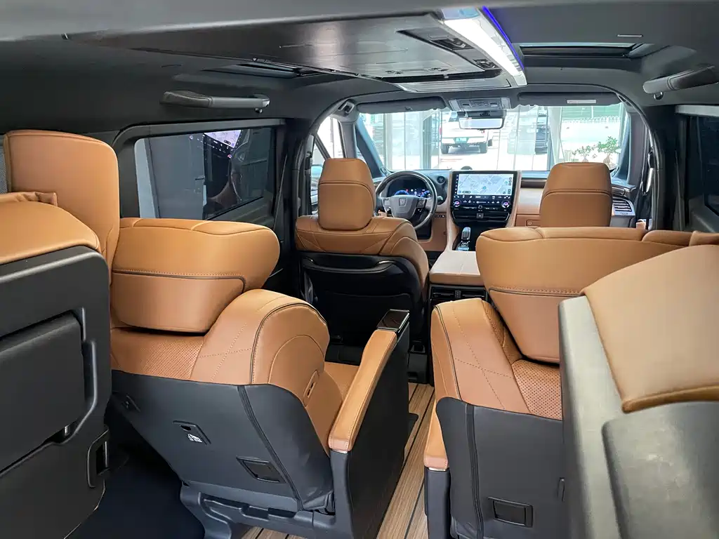 Toyota Vellfire 2024 — фото 41