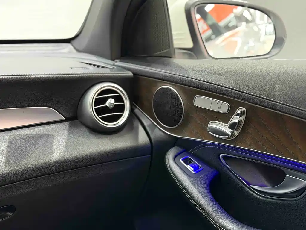 Mercedes-Benz GLC 2019 — фото 13