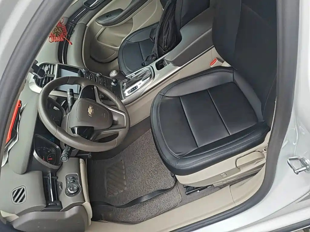Chevrolet Malibu 2015 — фото 15