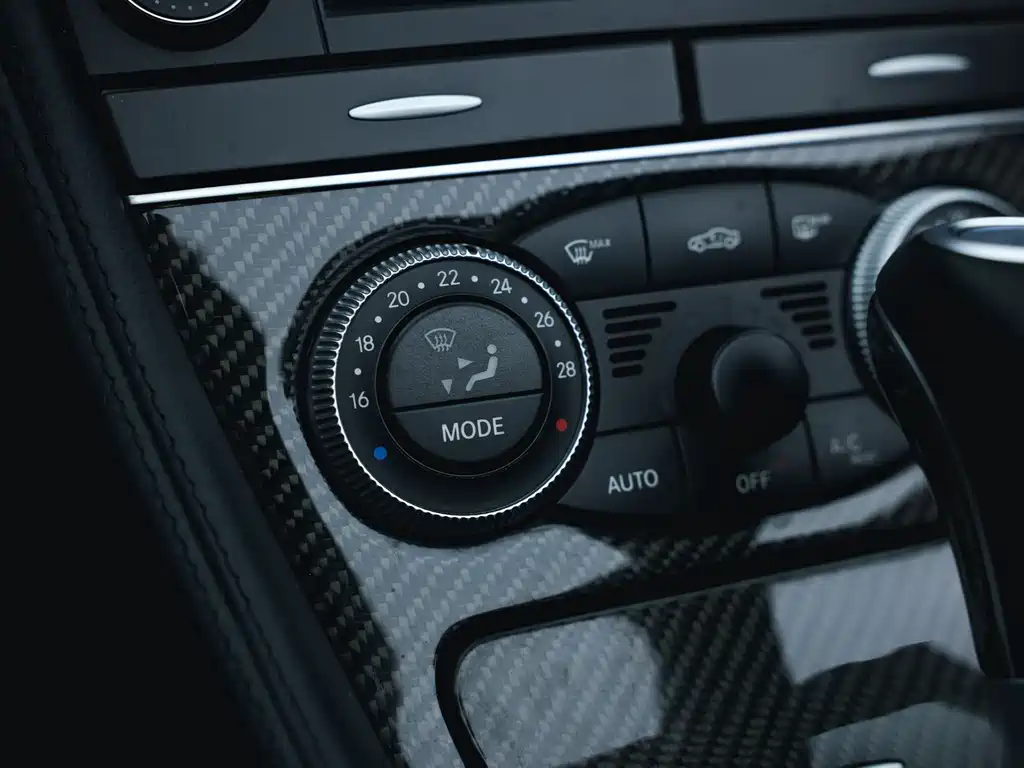 Mercedes-Benz SL-Class AMG 2010 — фото 20
