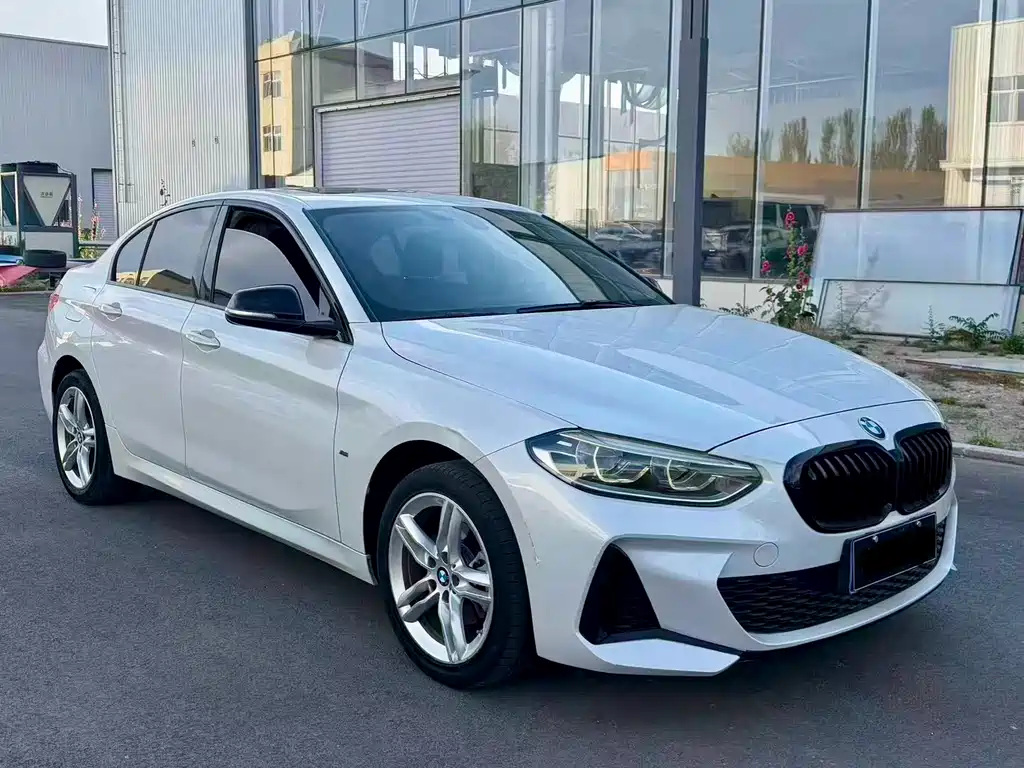 BMW 1 Series 2021