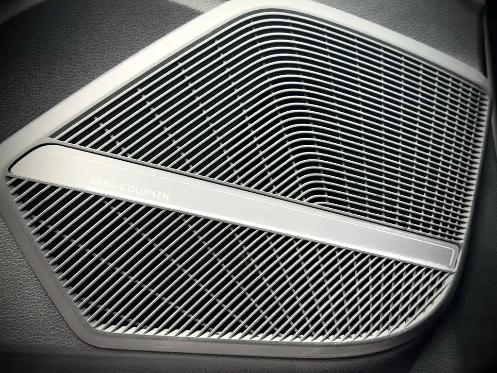 Audi Q5L 2021 — фото 8