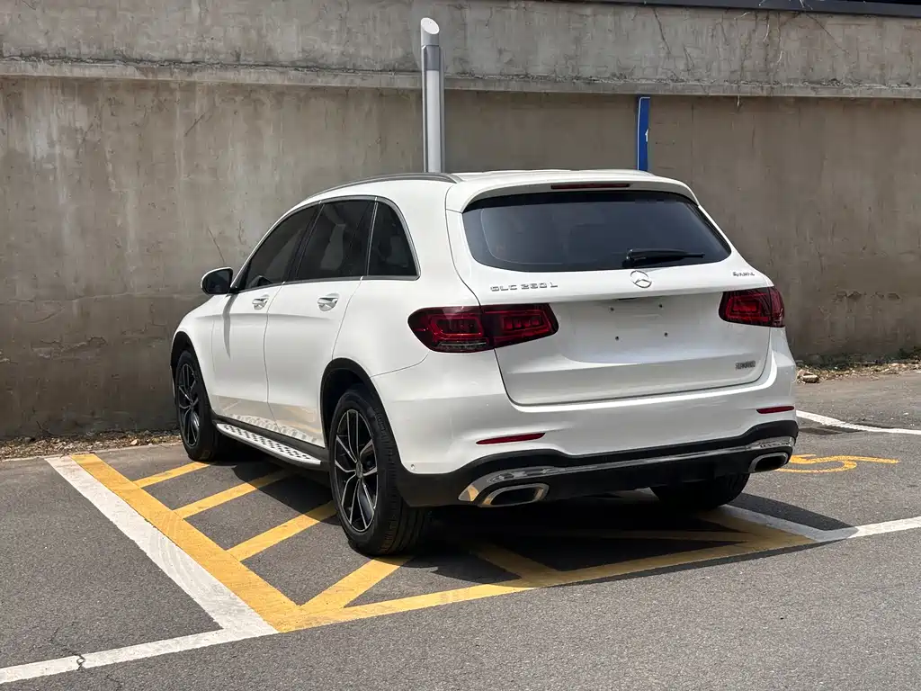 Mercedes-Benz GLC 2021 — фото 11