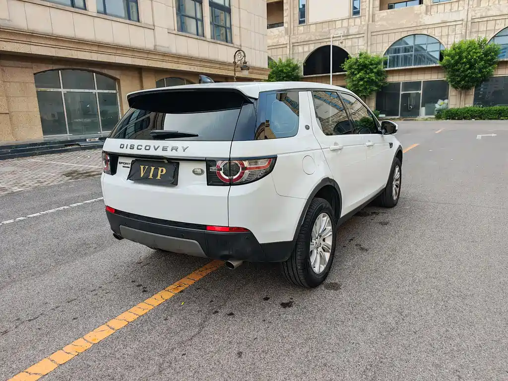 Land Rover Discovery Sport 2017 — фото 15