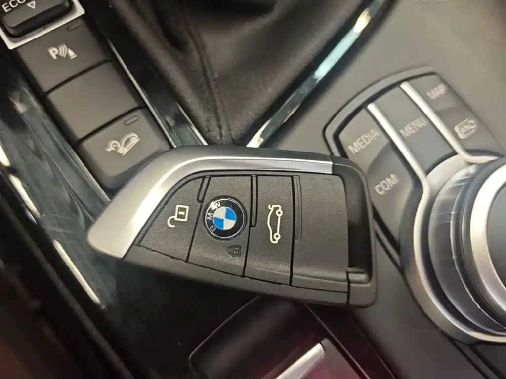 BMW X1 2021 — фото 9