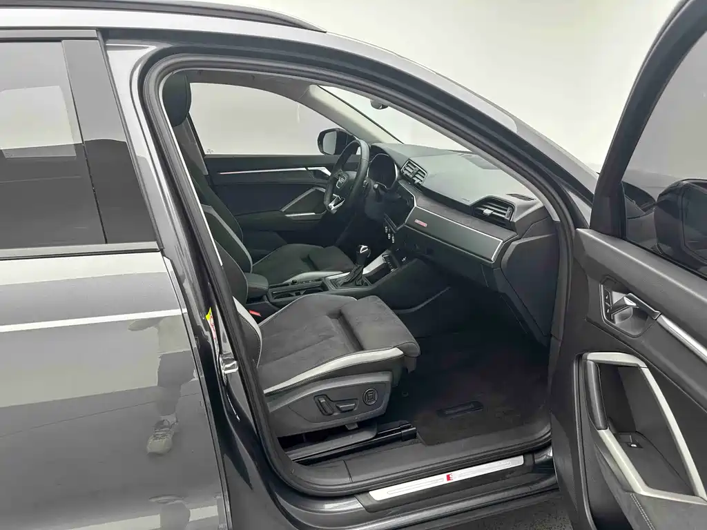 Audi Q3 2023
