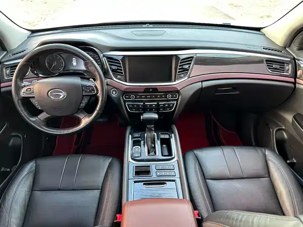 GAC Trumpchi GS8 2017
