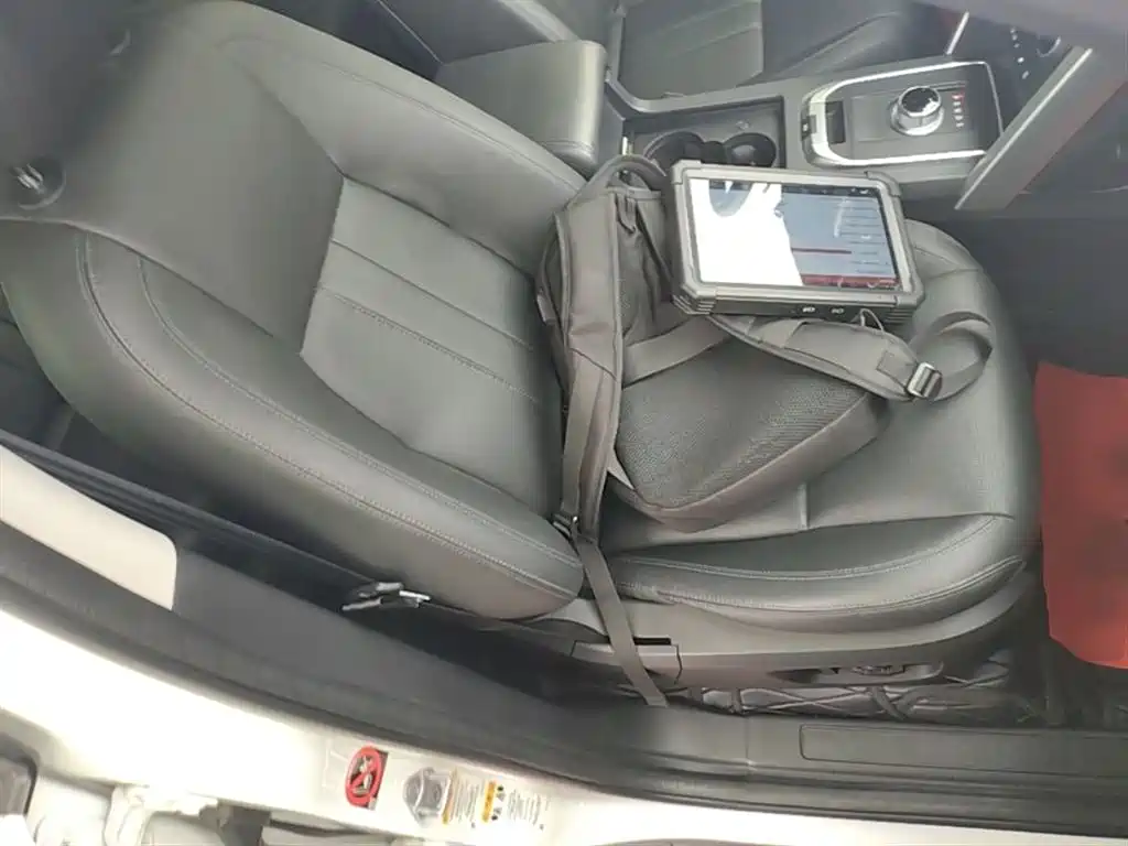 Land Rover Discovery Sport 2016 — фото 25