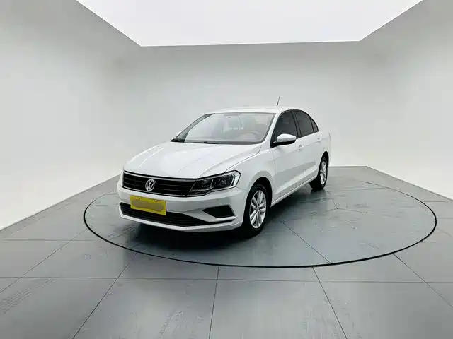 Volkswagen Jetta 2019 — фото 1