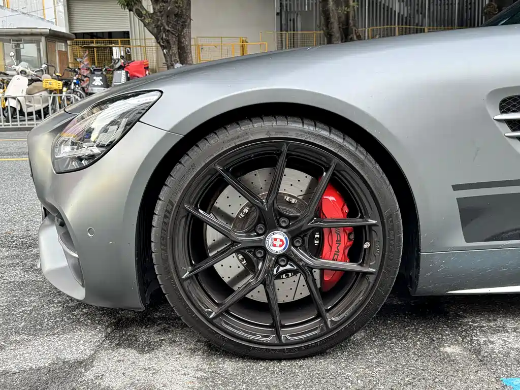 Mercedes-Benz AMG GT 2020 — фото 13