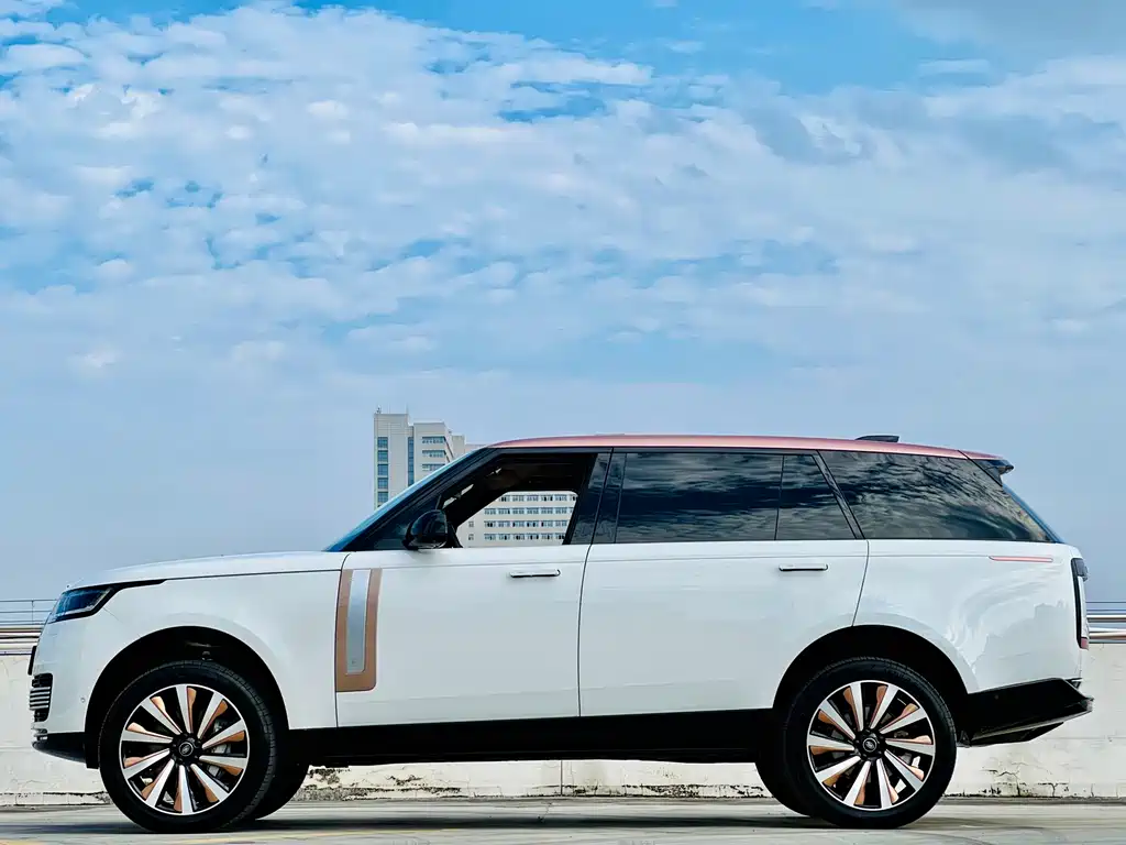 Land Rover Range Rover 2024 — фото 14