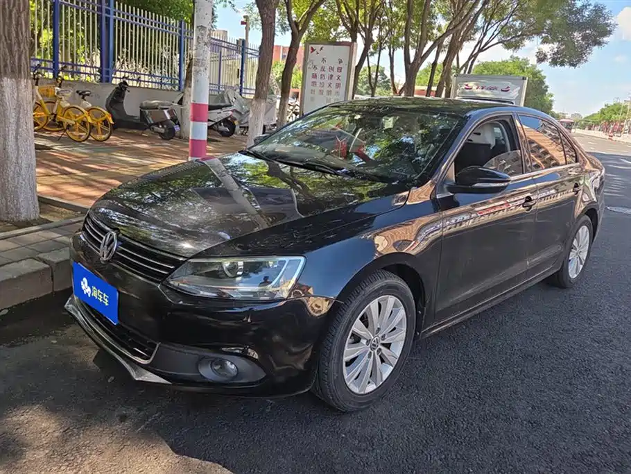 Volkswagen Sagitar 2014
