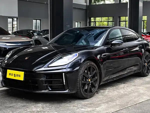 Porsche Panamera 2024