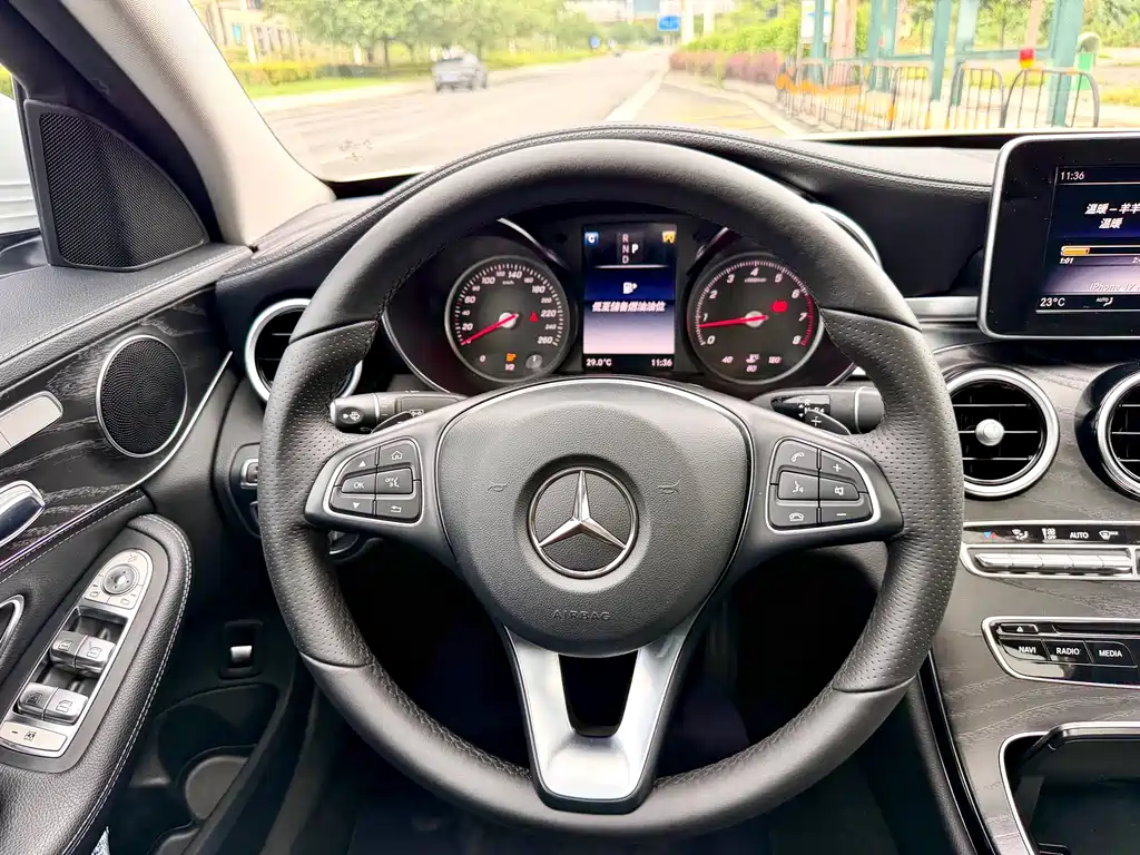 Mercedes-Benz C-Class 2018 — фото 12