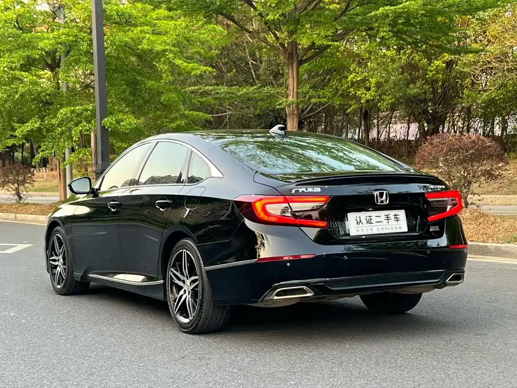 Honda Accord 2023 — фото 9