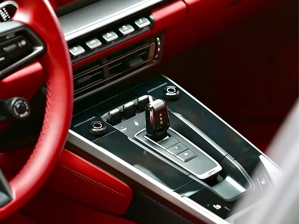 Porsche 911 2021 — фото 12