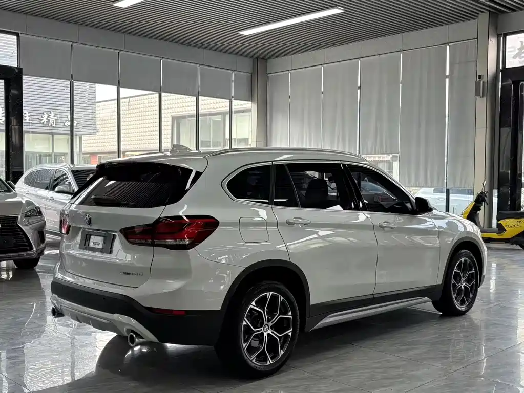BMW X1 2022 — фото 10