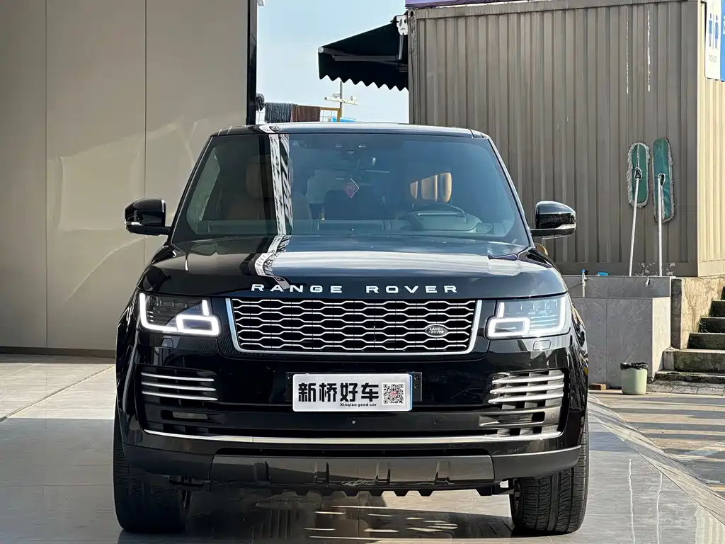 Land Rover Range Rover 2020 — фото 1