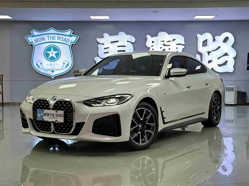 BMW 4 Series 2024 — фото 1