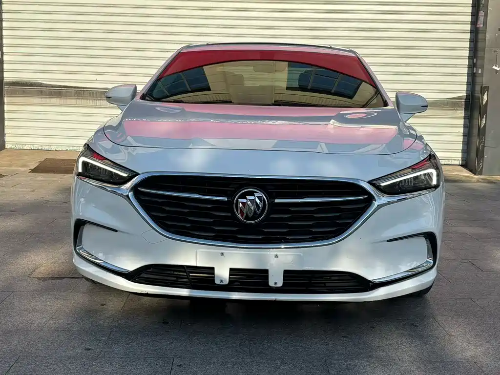 Buick LaCrosse 2019 — фото 2