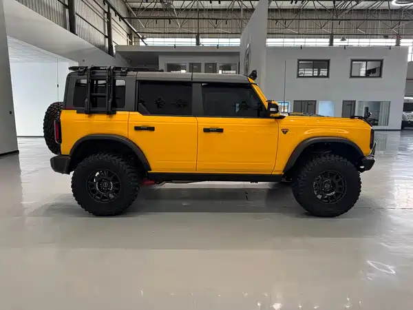 Ford Bronco 2024