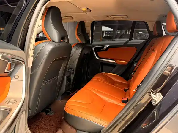 Volvo V60 2014