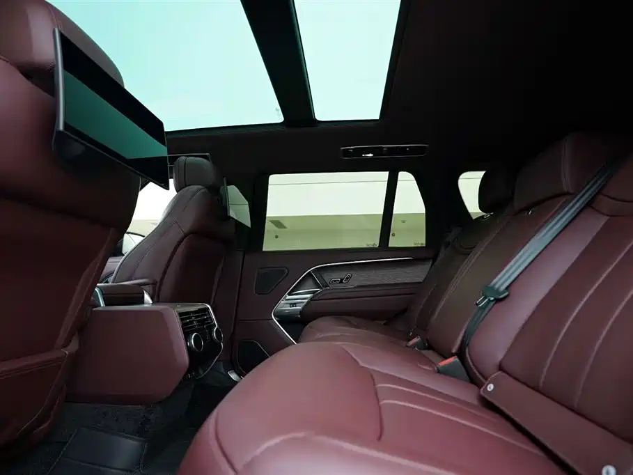 Land Rover Range Rover 2025 — фото 21