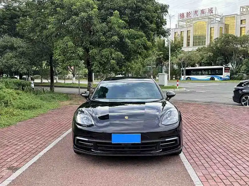 Porsche Panamera 2019 — фото 2