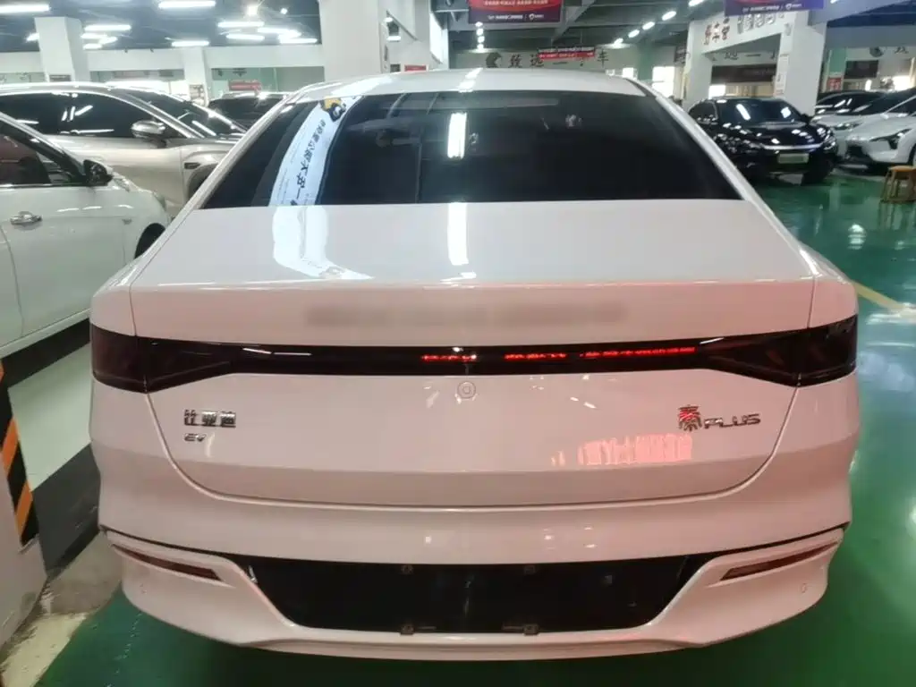 BYD Qin PLUS 2022 — фото 6