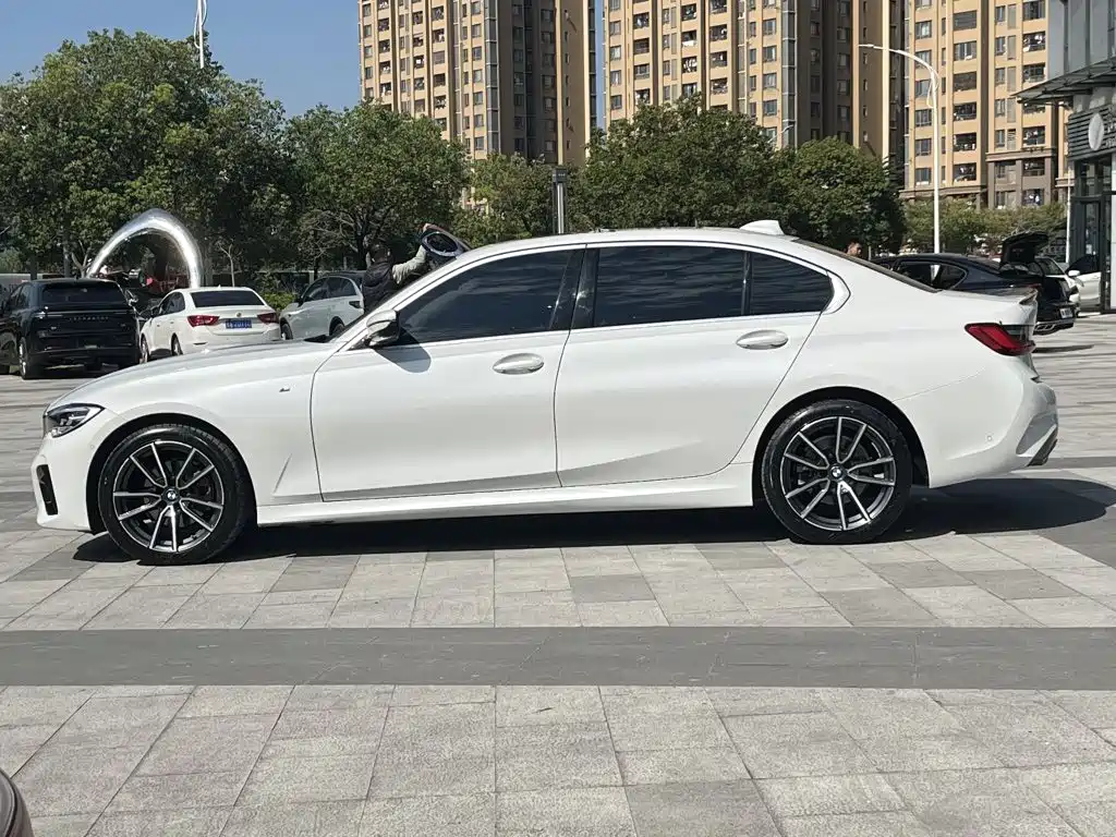 BMW 3 Series 2020