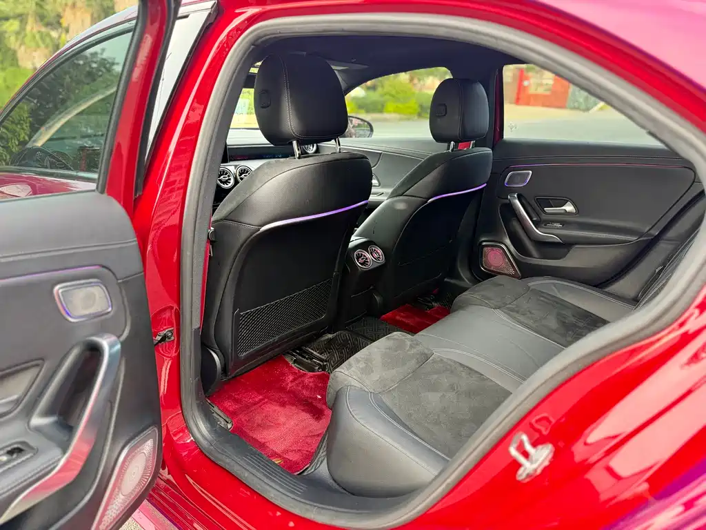 Mercedes-Benz A-Class 2020 — фото 4
