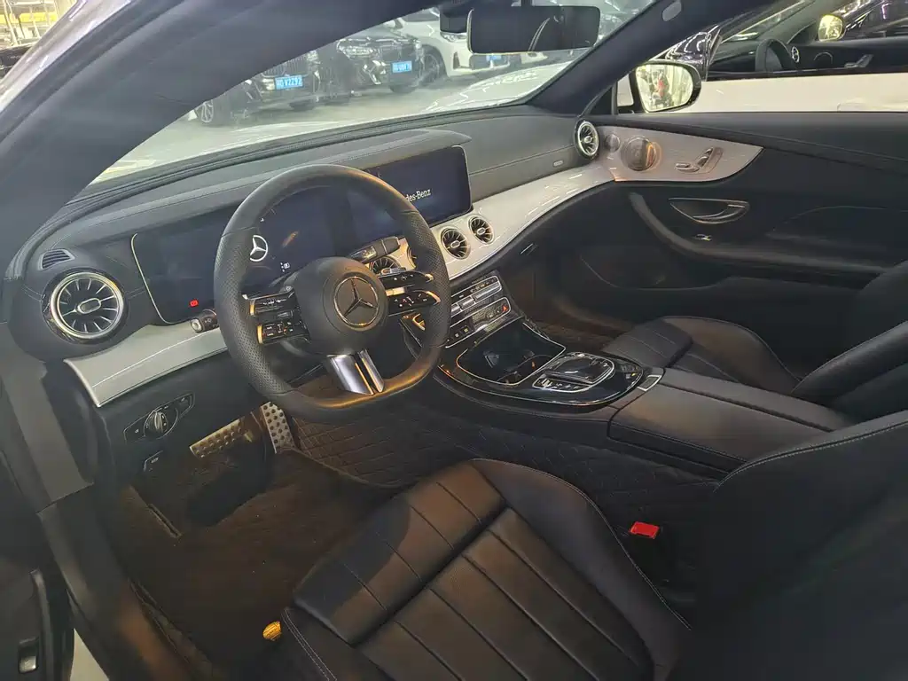 Mercedes-Benz E-Class 2023