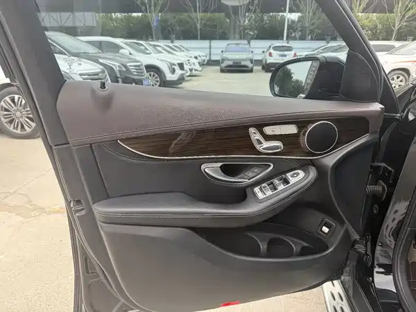 Mercedes-Benz GLC 2018
