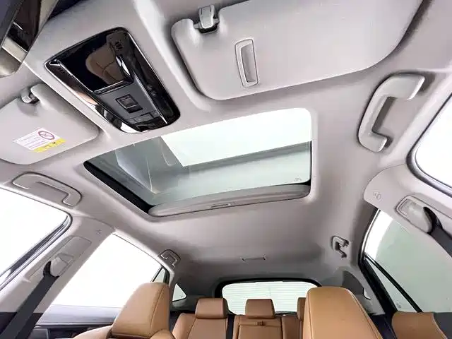 Toyota Venza 2024 — фото 14