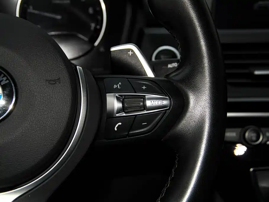 BMW 1 Series 2019 — фото 29