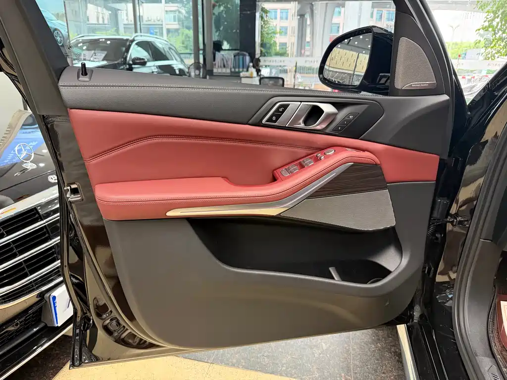BMW X5 2023