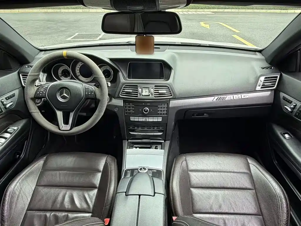 Mercedes-Benz E-Class 2016 — фото 14