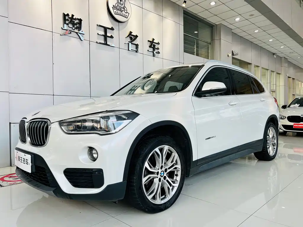 BMW X1 2017 — фото 1