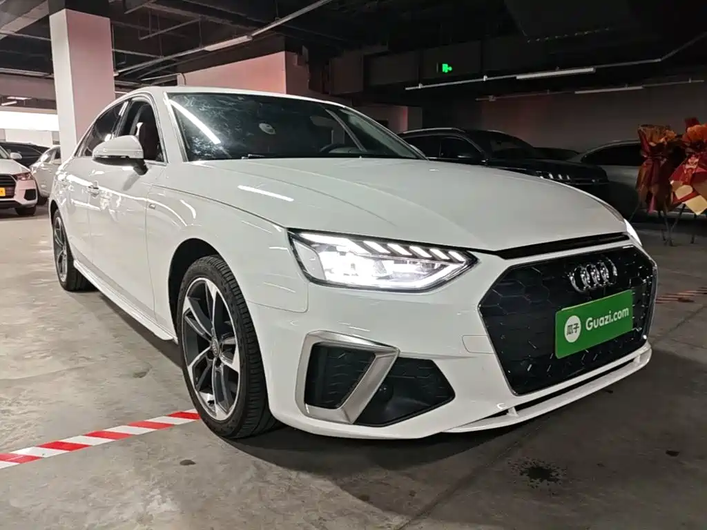 Audi A4L 2021