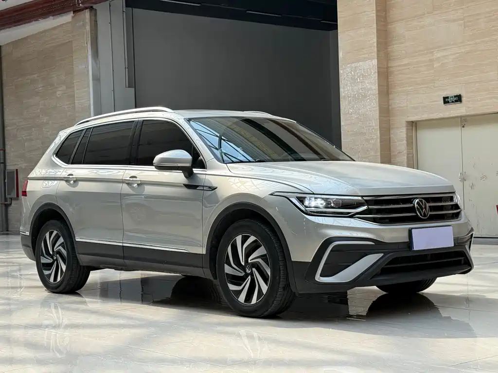 Volkswagen Tiguan L 2022 — фото 3