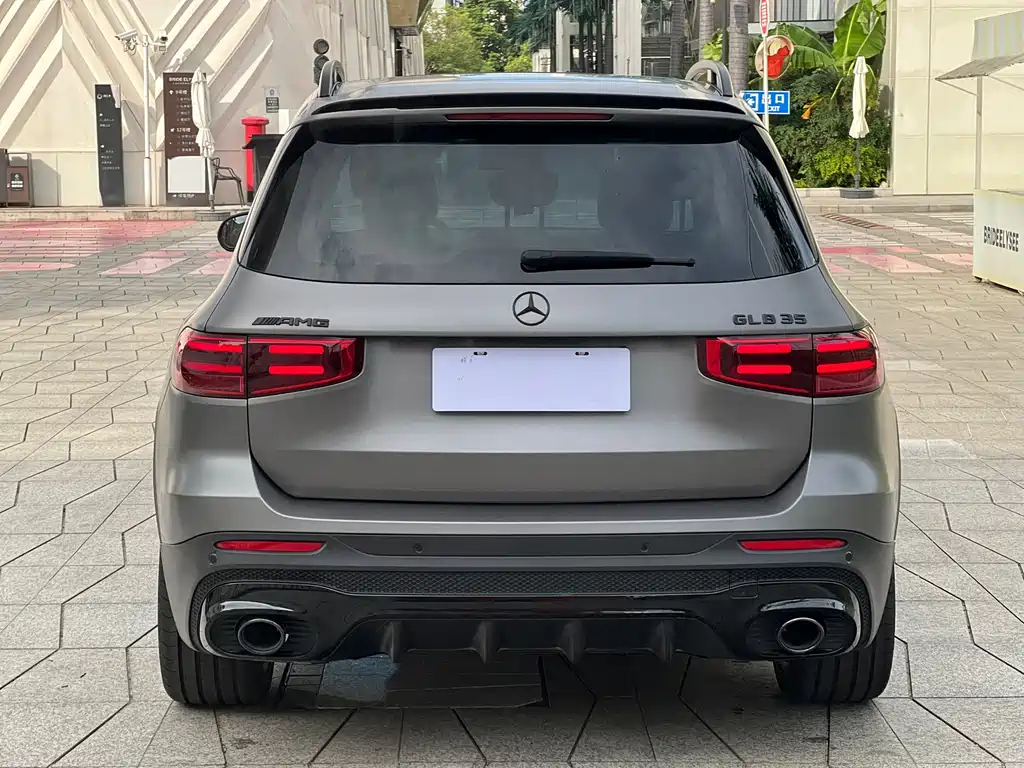 Mercedes-Benz GLB AMG 2024 — фото 5