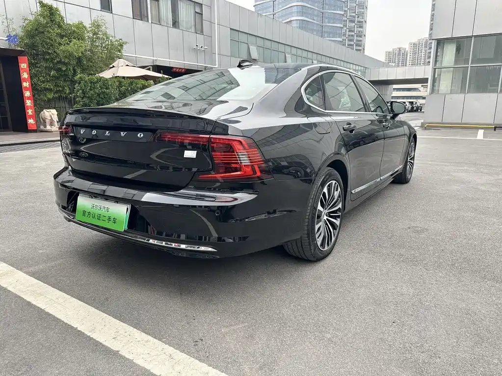Volvo S90 PHEV 2024 — фото 16
